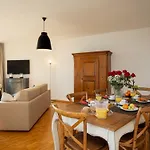 Modern-18 By Interhome Apartmán *